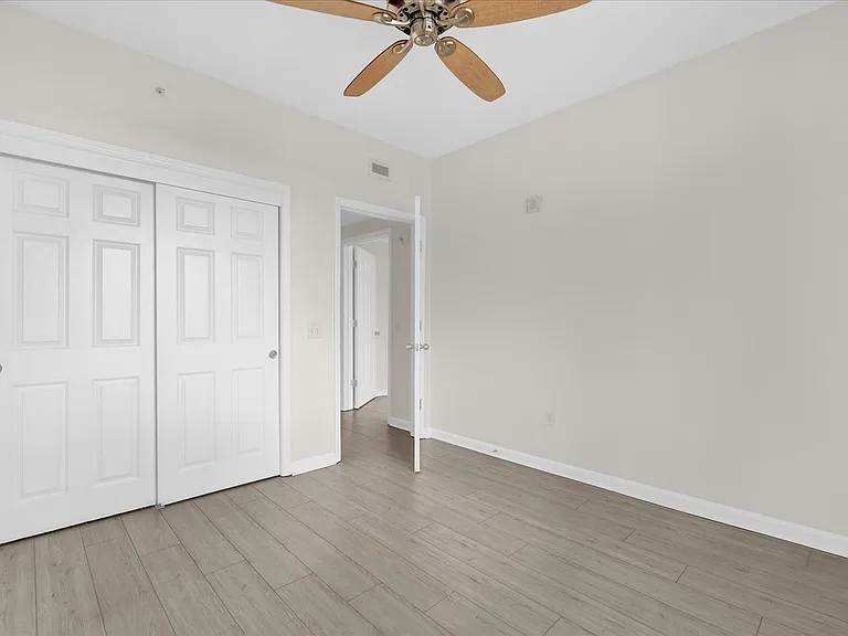 322 E Central Blvd #606 — Photo 10