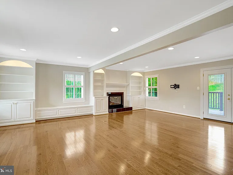 6281 Gentle Ln — Photo 18