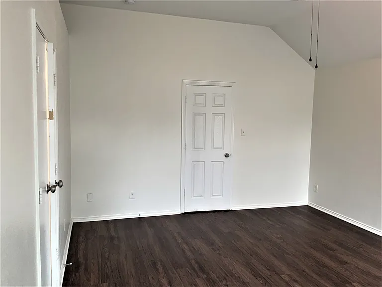 1212 Gardenia Cir — Photo 13