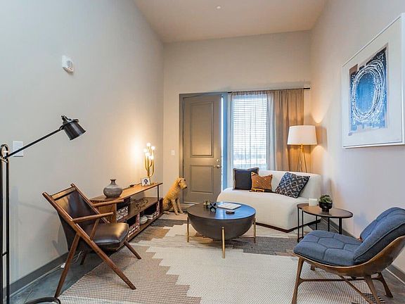 4th image of 5307 Centennial Blvd #221