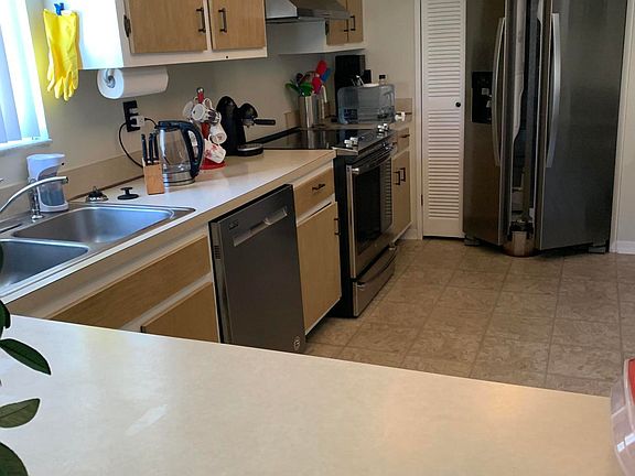 4th image of 5807 N Atlantic Ave APT 425
