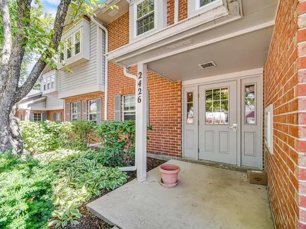 2426 Raleigh Ct Unit 7, Schaumburg, IL 60193