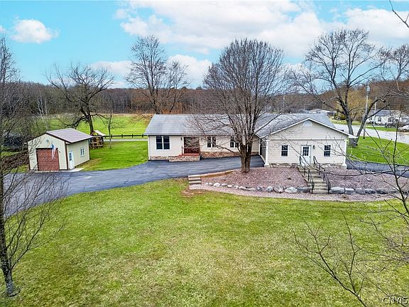 4th image of 213 Shanty Creek Rd