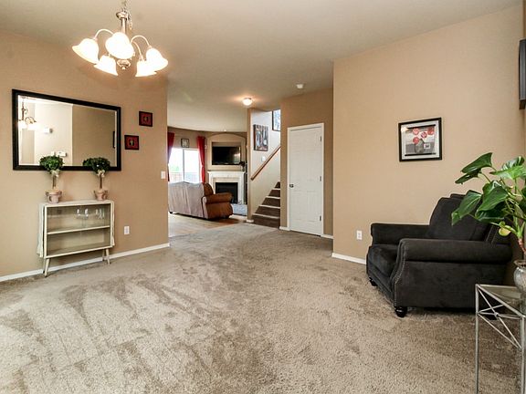 4th image of 11115 182nd St E