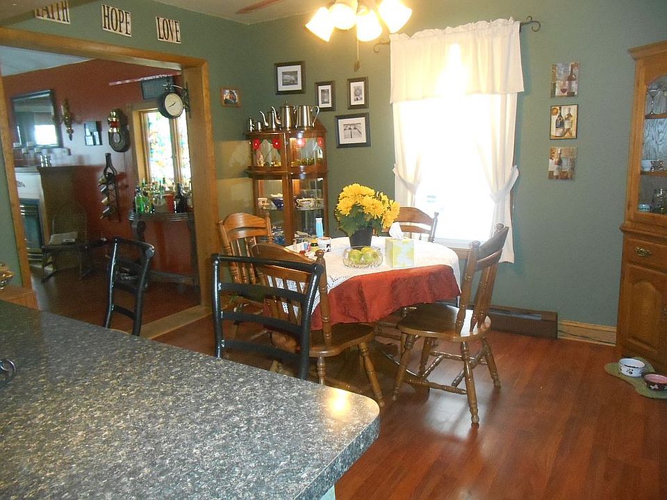 1st image of 14 Tracy St