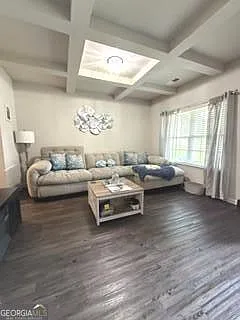 105 Westbury Dr — Photo 3