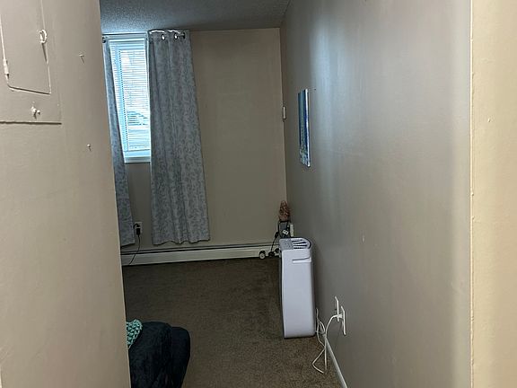 3rd image of 604 2nd St SW #101