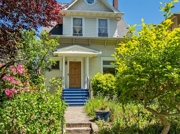 1218 16th Avenue E, Seattle, WA 98112