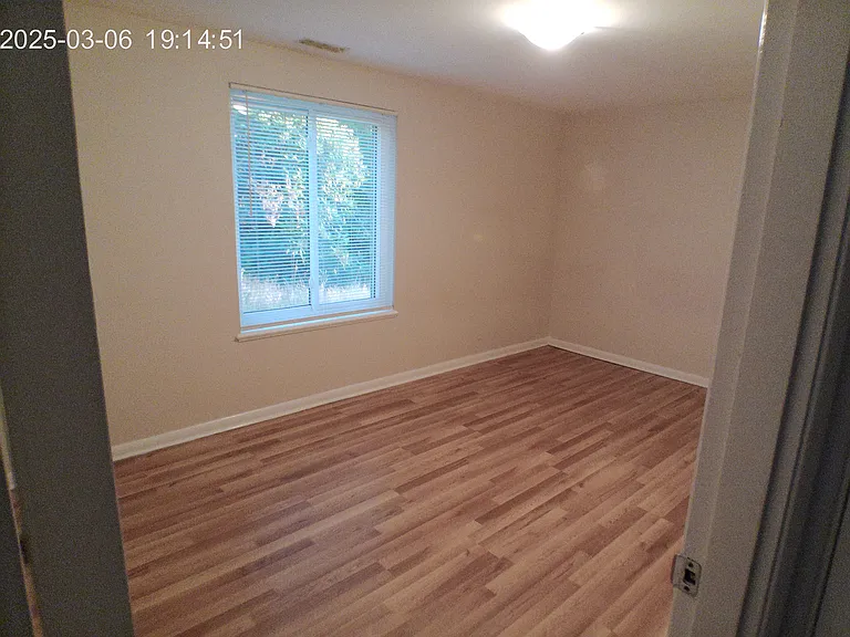 11503 30th Ave NE — Photo 3