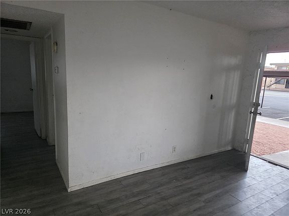 5th image of 595 S Royal Crest Cir Unit 18