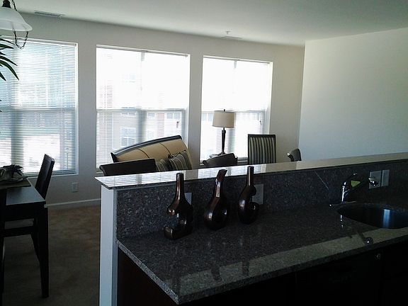 Kichen overlooking livingroom