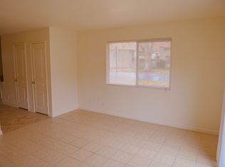 1120 E Marshall St APT B, Turlock, CA 95380