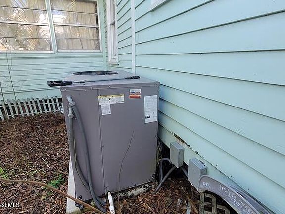 2nd image of 615 Indian River Ave
