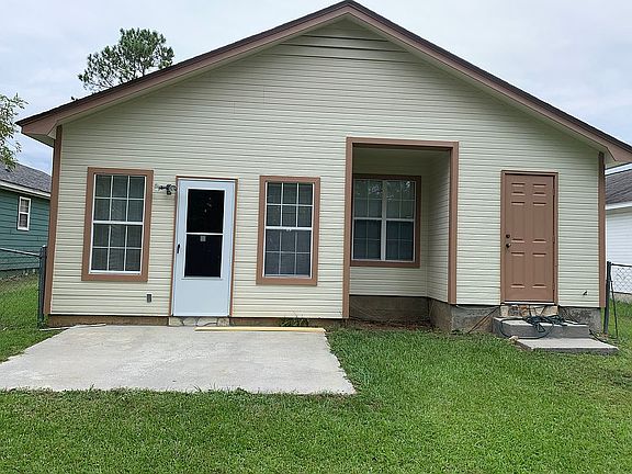 5th image of 2745 Tyndall Dr
