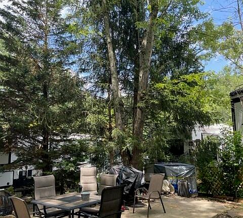 4th image of 4229 E Pkwy Lot 102
