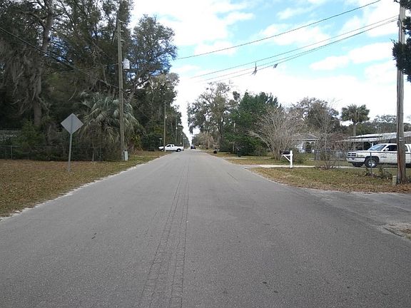 5th image of 3601 NE 58th Ave