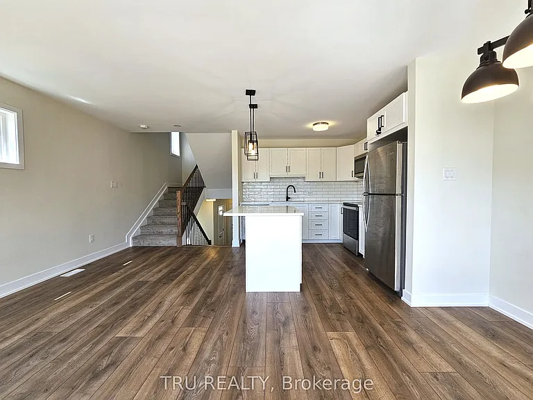 146 Wallace St — Photo 11
