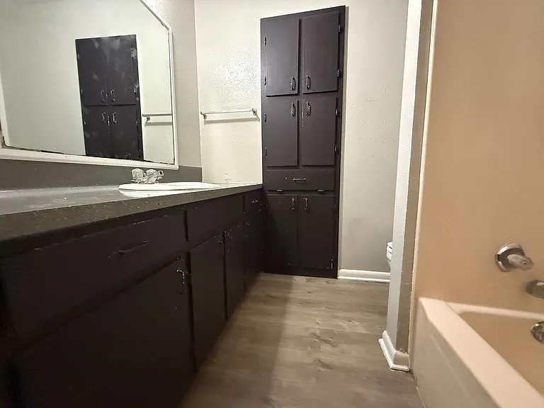 4503 Hunt Cir — Photo 14