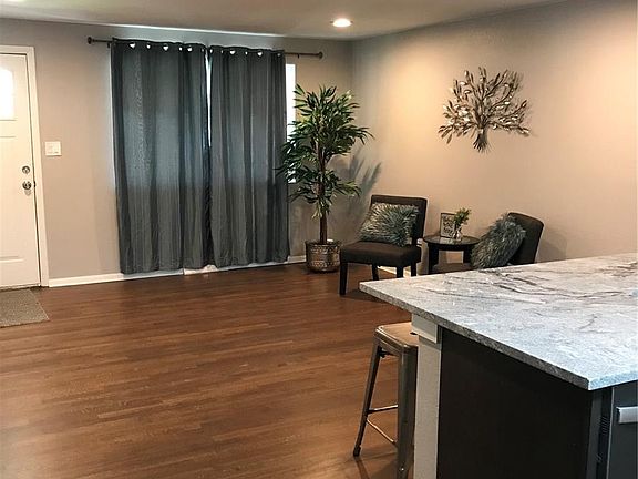 5th image of 6178 Balsam St