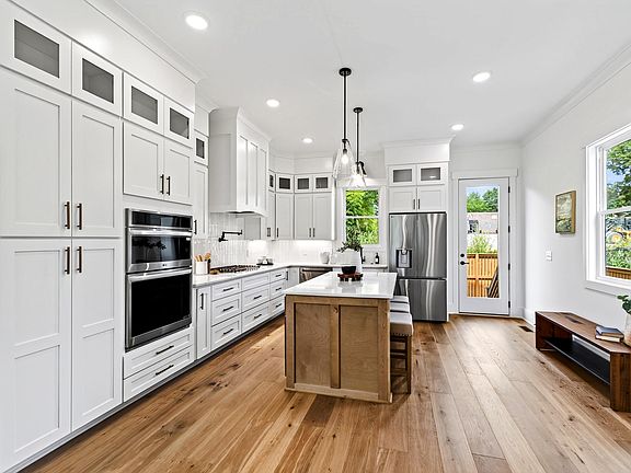 3rd image of 1608 Ellen Dawson Way