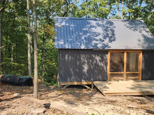 236 Riverview Rd, Holladay, TN 38341