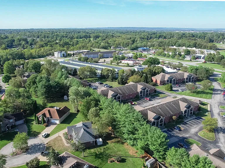 Hurstbourne Crossing Apartments — Photo 23