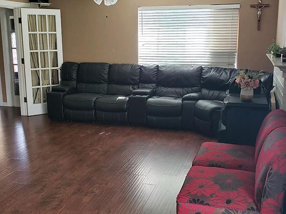 4th image of 641 Sherwood Dr