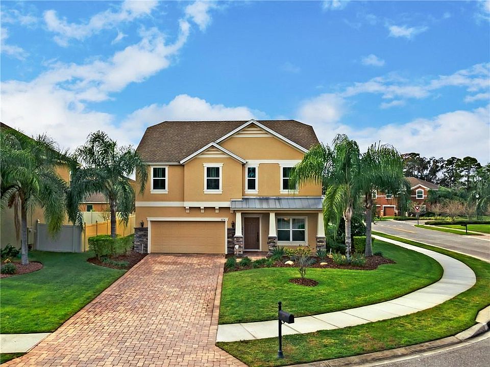 1st image of 325 Chandler Cir