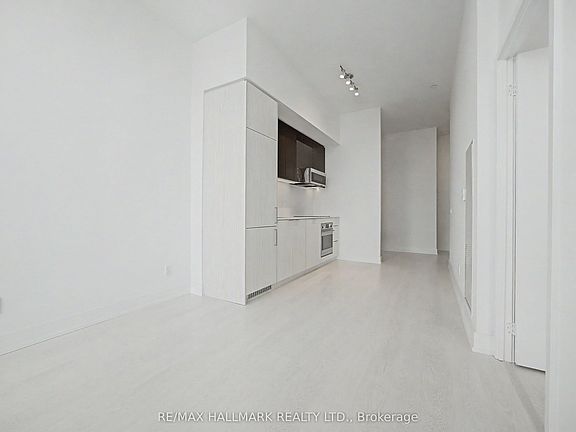 4th image of 308 Jarvis St #3408