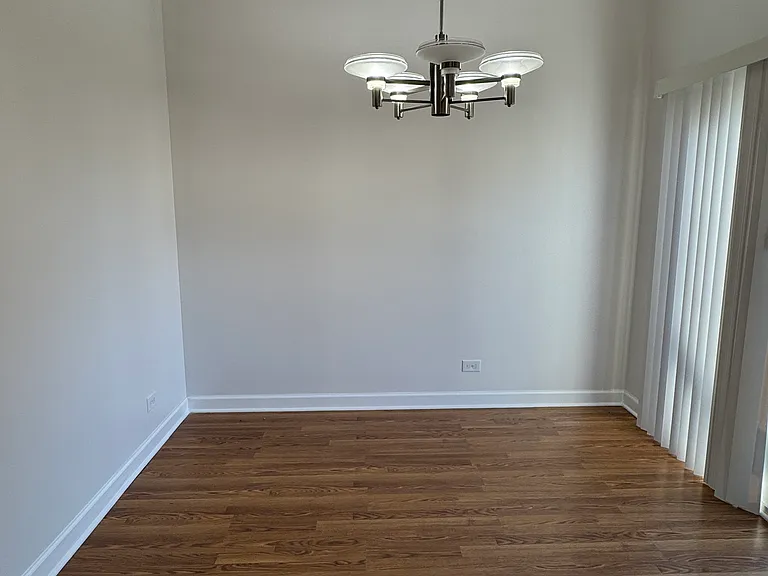 757 Cherry Creek Dr — Photo 3