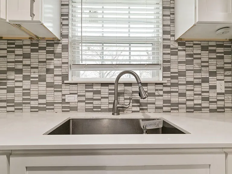 1506 E Waco Ave — Photo 11