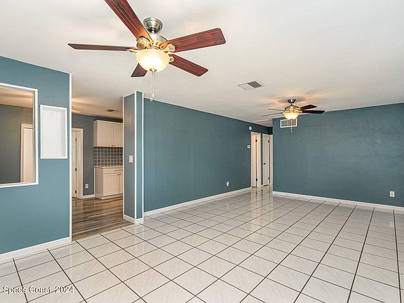 5th image of 145 Herron Dr