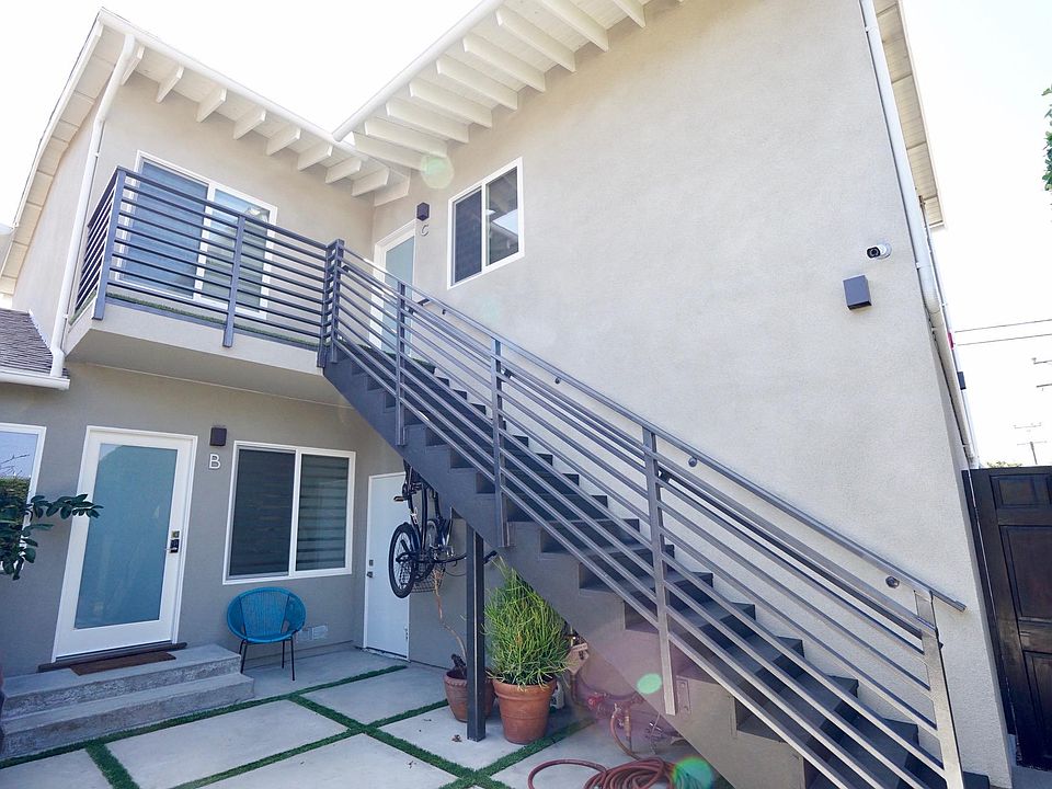 1st image of 4957 S Centinela Ave #C
