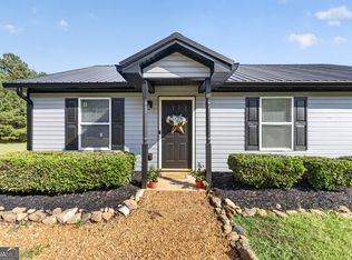 1300 Hill St, Comer, GA 30629