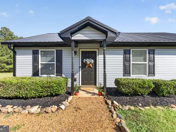 1300 Hill St, Comer, GA 30629