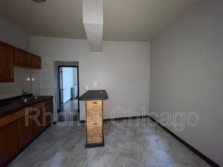 7001 S Clyde Ave #2 — Photo 23