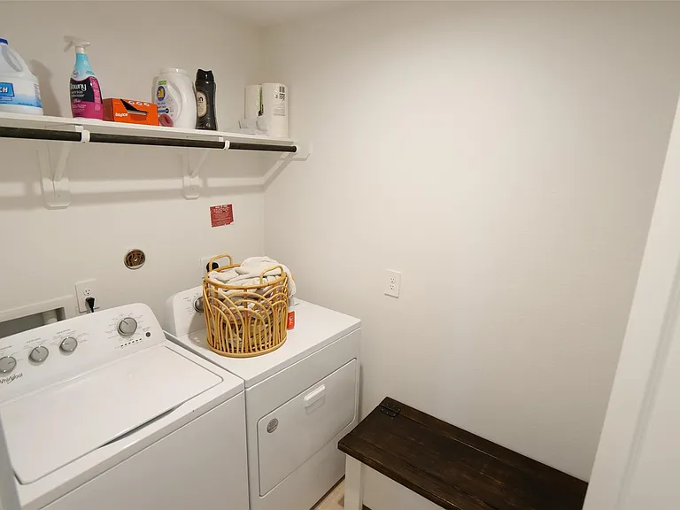 1303 Lucciola Ln — Photo 24