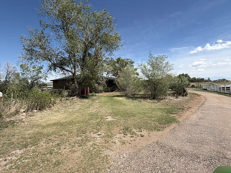 4901 Pueblo Dr — Photo 15