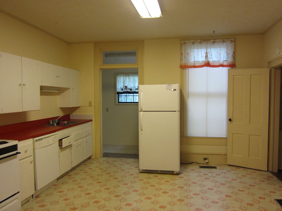1st image of 526 N Crawford St