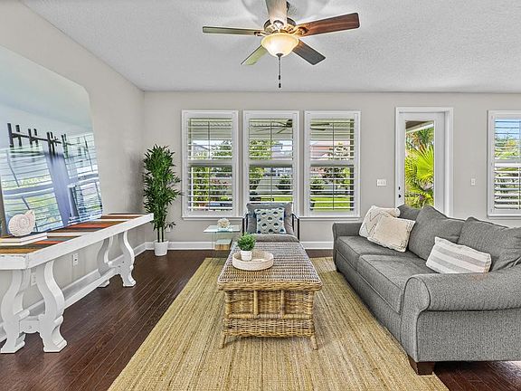5th image of 114 Skylar Ln