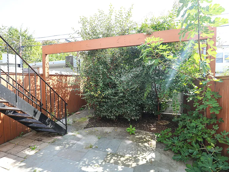 Private Outdoor Patio