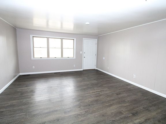 4th image of 900 E Sturgis St APT 1