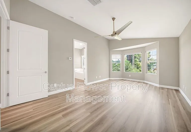 3067 N 33rd Pl — Photo 25