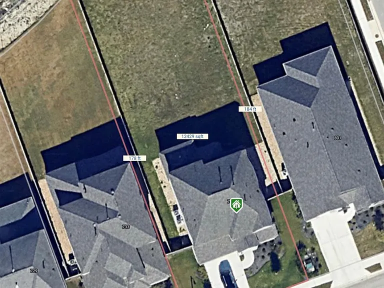 737 Leeward Pass — Photo 12