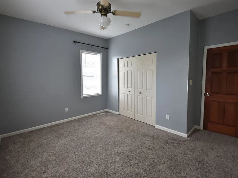 226 Walnut St — Photo 9