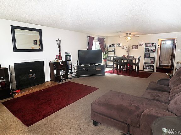 2nd image of 1715 C St SE
