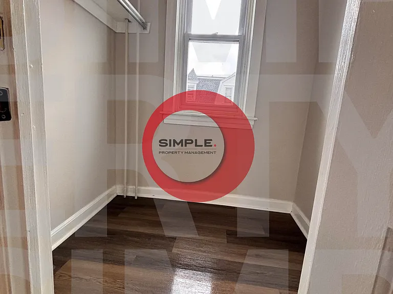 167 W Windsor St — Photo 23