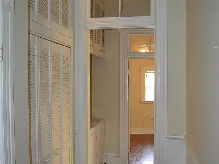 411 E Huntingdon St — Photo 13