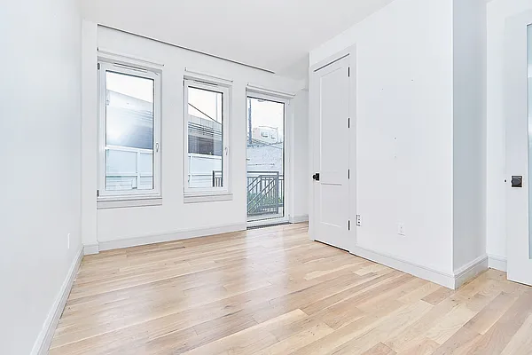 Rented by REAL New York | media 3