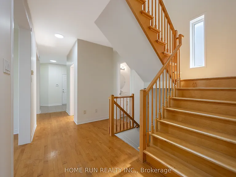 281 Goldridge Dr — Photo 15